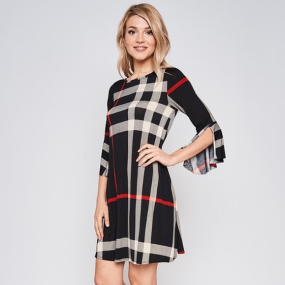 Luxe Label Dresses & Skirts - BLACK PLAID SPLIT SLEEVE SHIFT DRESS
